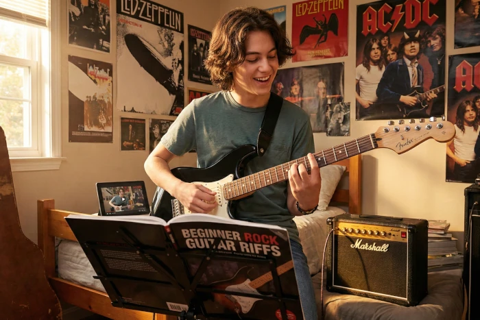 Jak zacząć grać rockowe utwory na gitarze?