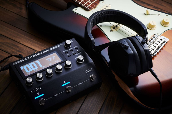 Boss GT-1000 CORE   kontroler gitarowy