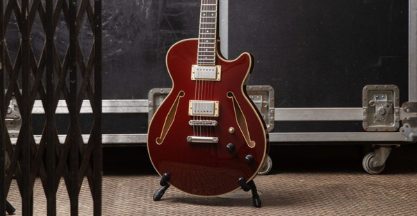D'Angelico Excel SS Tour Solid Wine gitara elektryczna