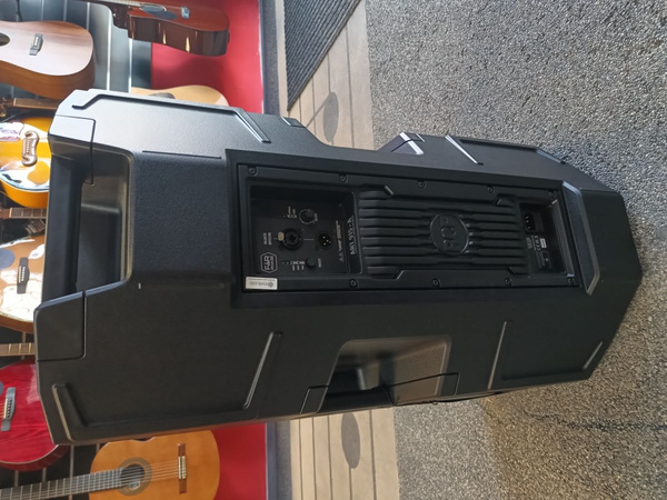 RCF ART 915-A - B-stock Dwudrożna kolumna aktywna