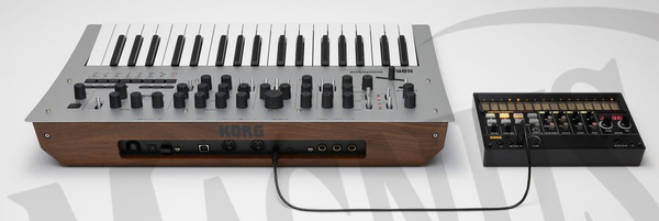 Korg MiniLogue syntezator