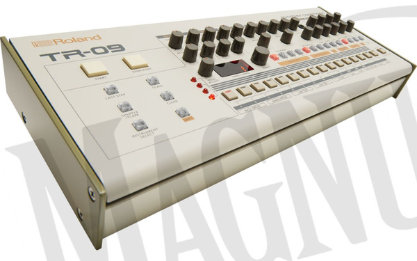 Roland TR09 syntezator