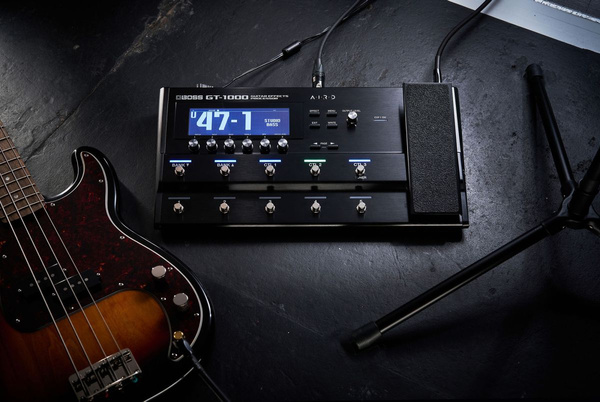 Boss GT-1000 efekt gitarowy