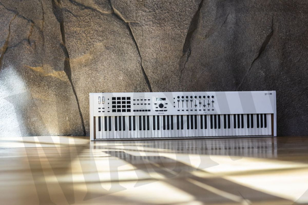 Arturia KeyLab 88 Mk2 White hybrydowy kontroler MIDI + PIGMENTS GRATIS!