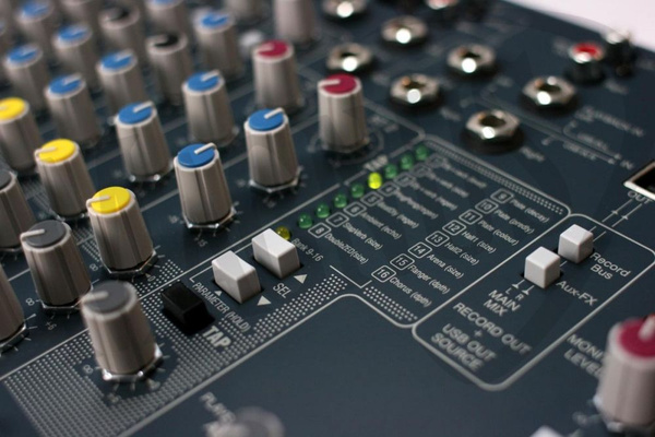 Allen&amp;Heath ZED60 10FX mikser analogowy
