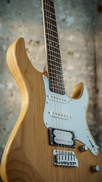 Yamaha Pacifica 112V YNS Yellow Natural Satin - gitara elektryczna