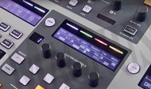 Behringer Wing cyfrowy mikser 48-kanałowy z ekranem dotykowym