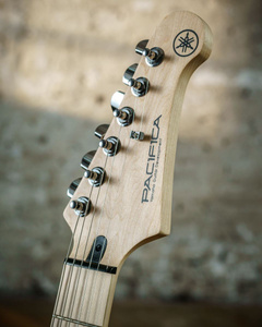 Yamaha Pacifica 112VM RM RL Red Metallic - gitara elektryczna - bezpłatne lekcje online!