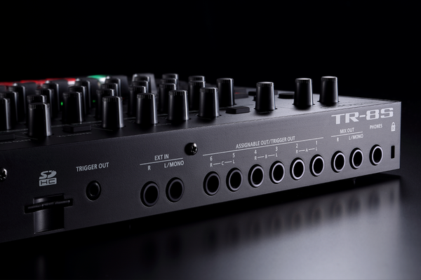 Roland TR-8S procesor wokalowy