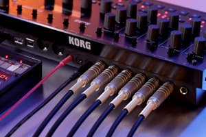 Korg Drumlogue hybrydowa maszyna perkusyjna