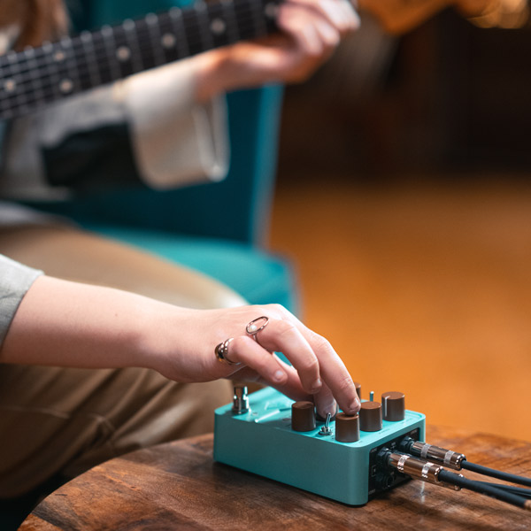 Universal Audio UAFX Del-Verb Ambience Companion