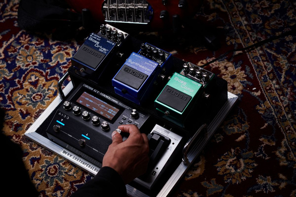 Boss GT-1000 CORE   kontroler gitarowy