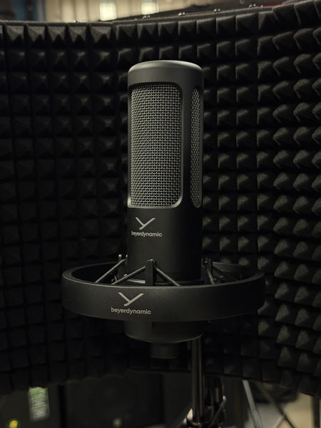 Beyerdynamic M 90 PRO X - mikrofon pojemnościowy - ekspozycja
