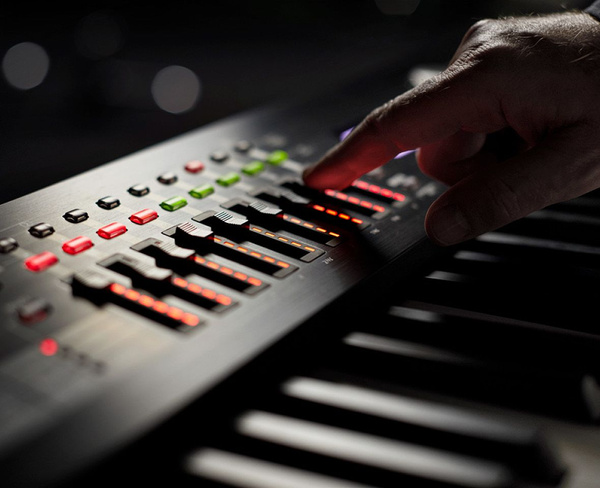 Roland RD-2000 EX - B-stock stage piano