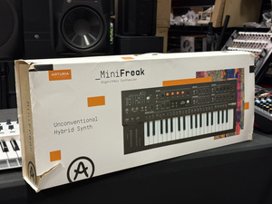 Arturia MiniFreak klawiatura sterująca - po zwrocie