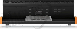 Behringer POLY D czterogłosowy syntezator analogowy