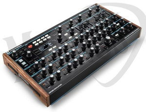 Novation Peak syntezator