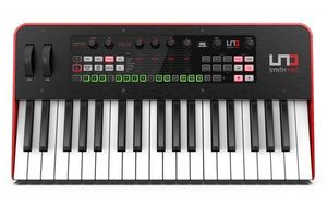 iK Multimedia Uno Synth Pro syntezator