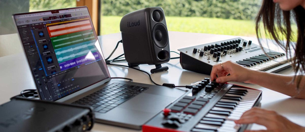 iK iLoud Micro Monitor Pro - Monitory Aktywne (para) aktywny monitor studyjny