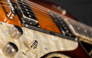 Duesenberg Starplayer TV Hollow  gitara elektryczna