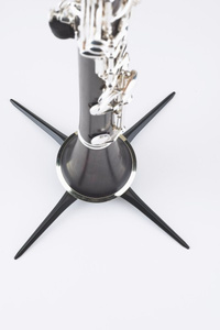 K&M 15222 - Statyw pod klarnet