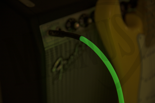 Fender Professional Series Glow in the Dark Cable Green 10′ kabel gitarowy kabel instrumentalny