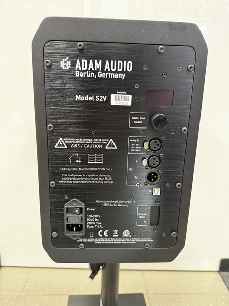 ADAM Audio S2V referencyjny monitory aktywny - ekspozycja