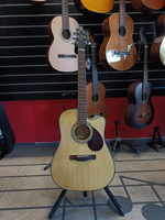 Samick D9-CE N gitara elektroakustyczna - uszkodzona