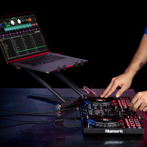 Numark Mixtrack Platinum FX 4-kanałowy kontroler DJ z wyświetlaczami