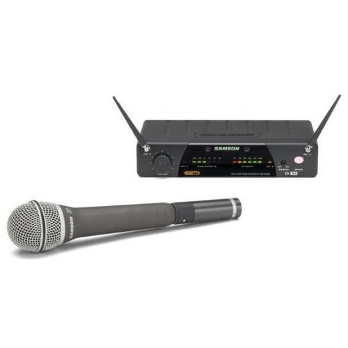 Samson AX1/Q7 AIRLINE 77 (642.875MHz) zestaw bezprzewodowy z nadajnikiem AX1 ( plug - on ) i mikrofonem dynamicznym Q7 (642.875Mhz)