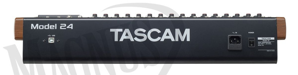 Tascam Model 24 - mikser analogowy, rejestrator