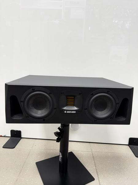 ADAM Audio A44H - monitor studyjny - ekspozycja