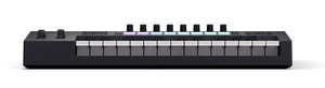 Novation Launchkey 25 MK4  - zaawansowany kontroler DAW, wyposażony w zestaw narzędzi do tworzenia muzyki