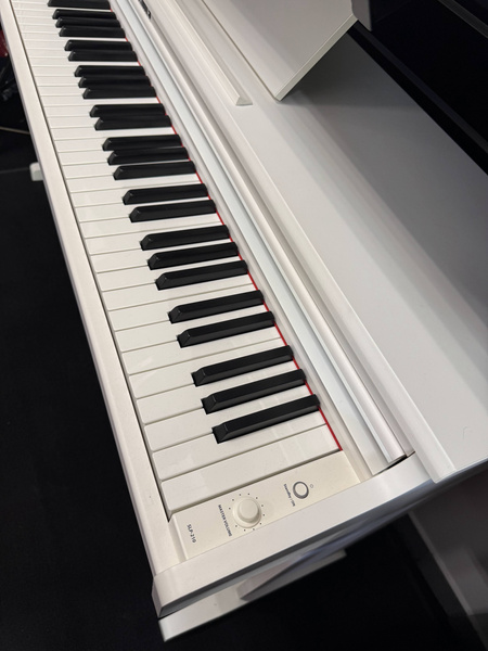 Dynatone SLP-210 WH pianino cyfrowe - ekspozycja