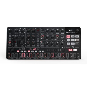 iK Multimedia Uno Synth Pro X syntezator