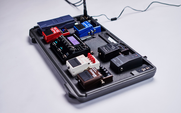 Boss BCB-90X walizka pedal board