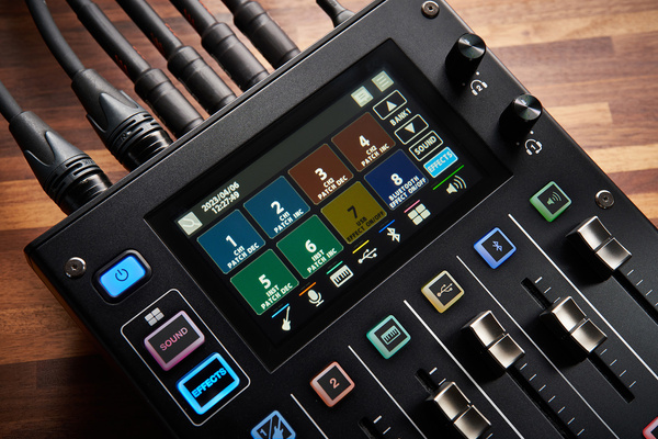 Boss Giccaster 5 mikser audio do streamingu