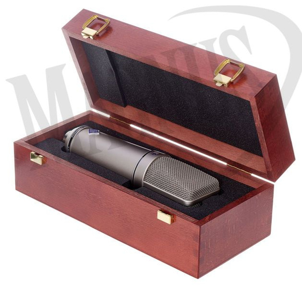 Neumann U 89 i mikrofon wielkomembranowy