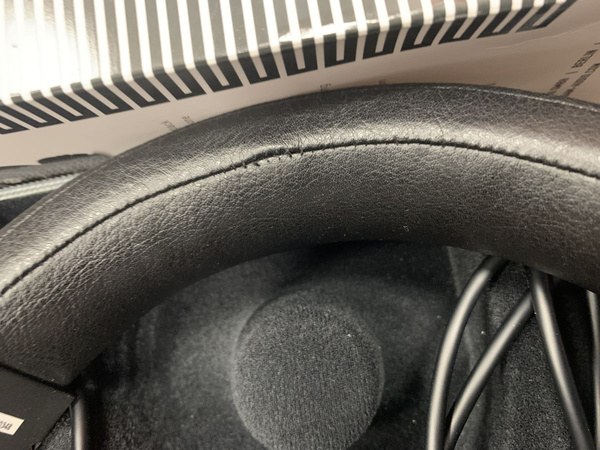 ADAM Audio Studio Pro SP-5 BK - słuchawki studyjne - ekspozycja