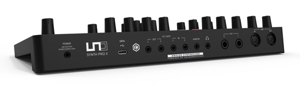 iK Multimedia Uno Synth Pro X syntezator