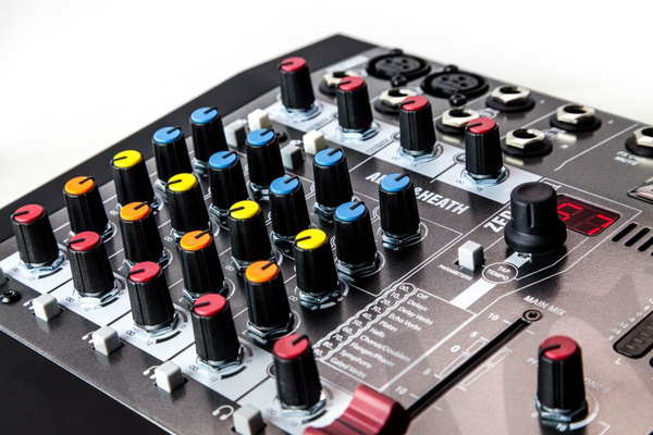 Allen&amp;Heath ZED6 FX mikser analogowy