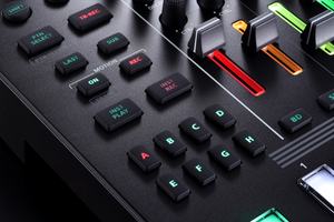 Roland TR-8S procesor wokalowy