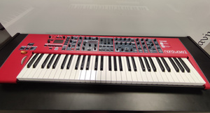 Nord Wave 2 - syntezator - ekspozycja