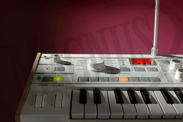 Korg microKORG S syntezator