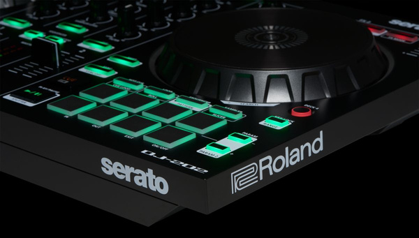 Roland DJ-202 kontroler pod Serato kontroler DJ