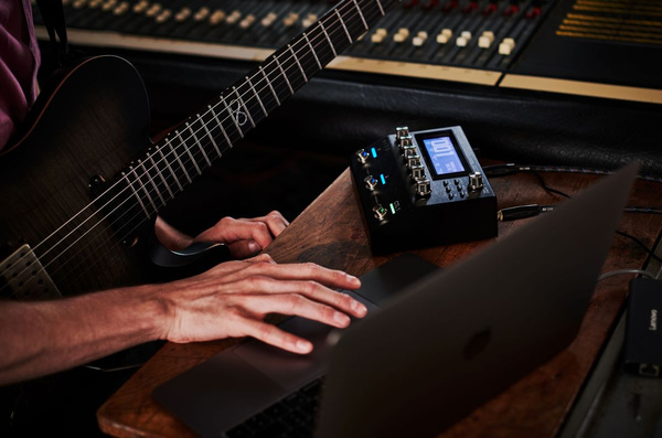 Boss GT-1000 CORE   kontroler gitarowy