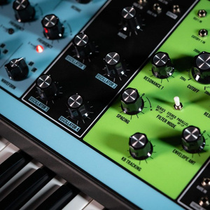 Moog Matriarch syntezator semi-modularny
