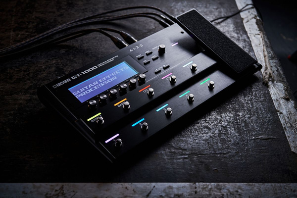 Boss GT-1000 efekt gitarowy