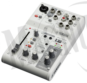 Yamaha AG03 MK2 W mikser