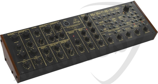 Behringer K-2 syntezator analogowy